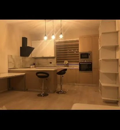 Luxury ,2 Km From Center, 3 Km From The Stadium Villa *